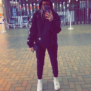 Meet your Posher, Sydney